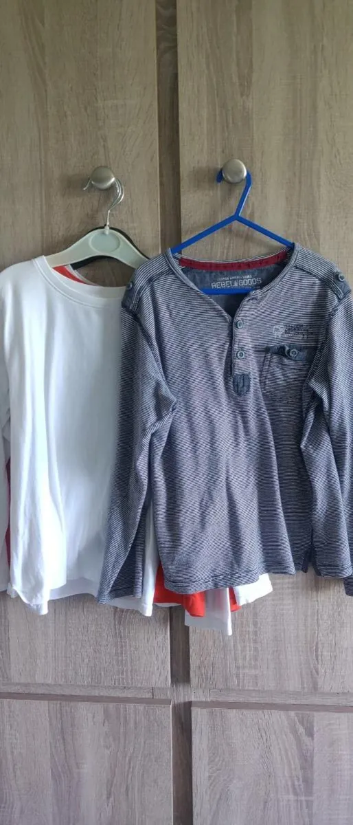 7-8 years old tops barely used 9 each - Image 1