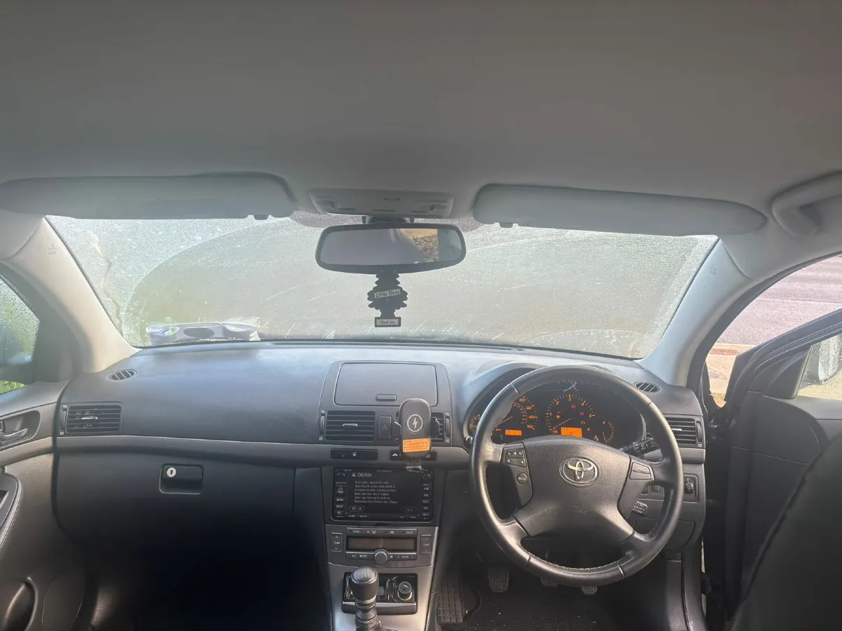 Toyota Avensis 2008 - Image 4