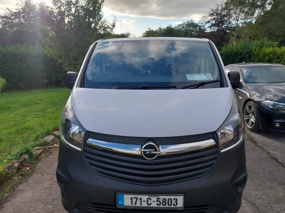 Opel Vivaro 2017 - Image 1