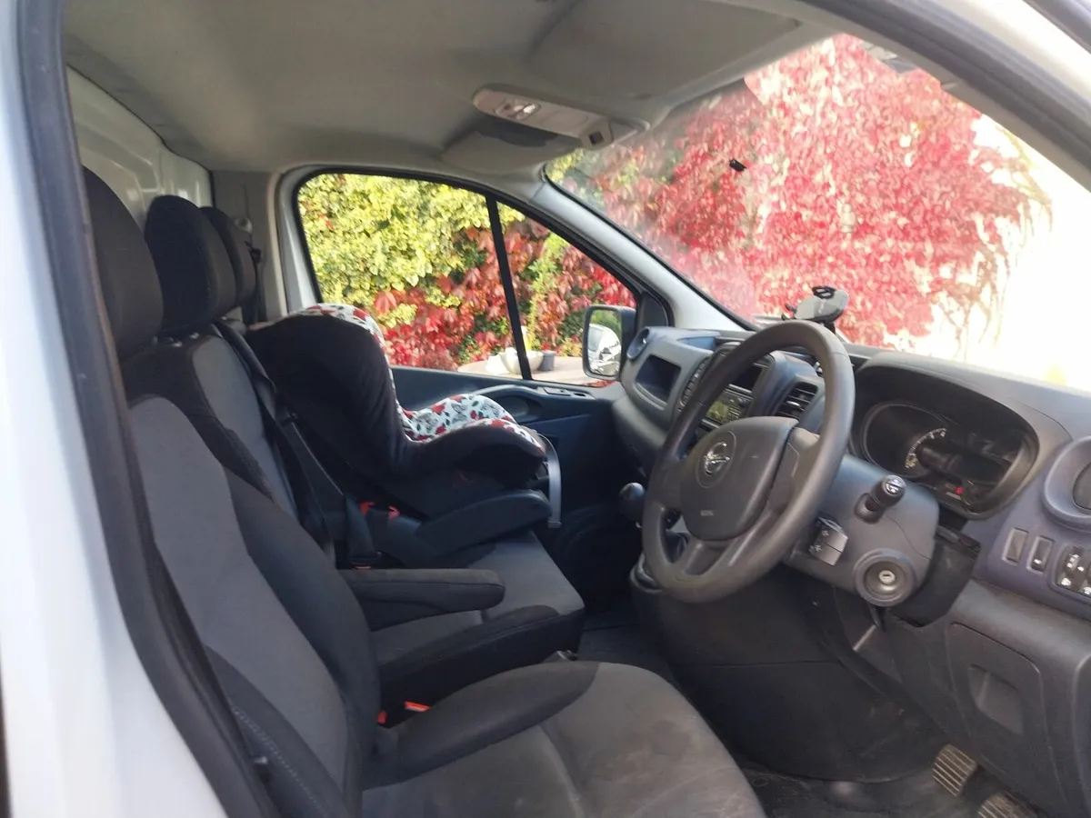 Opel Vivaro 2017 - Image 3