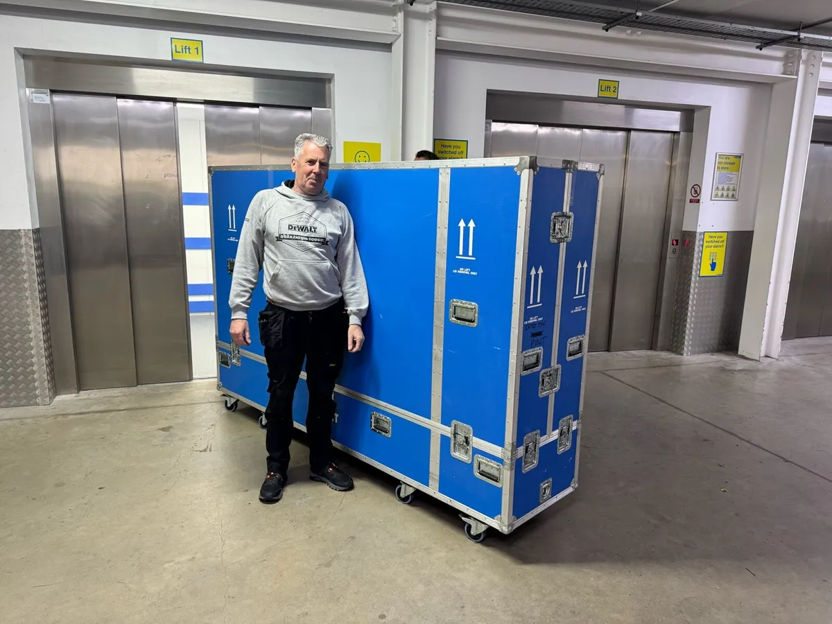 Large Flight Case - Image 1