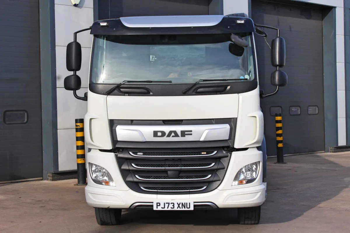 2023 (73) DAF CF 300 6X2 TIPPING HOTBOX (EURO 6) - Image 3