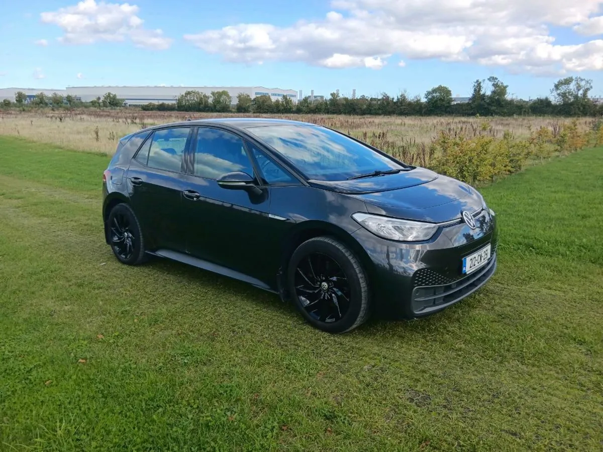 ID.3 Life Pro Black/Grey - Image 4