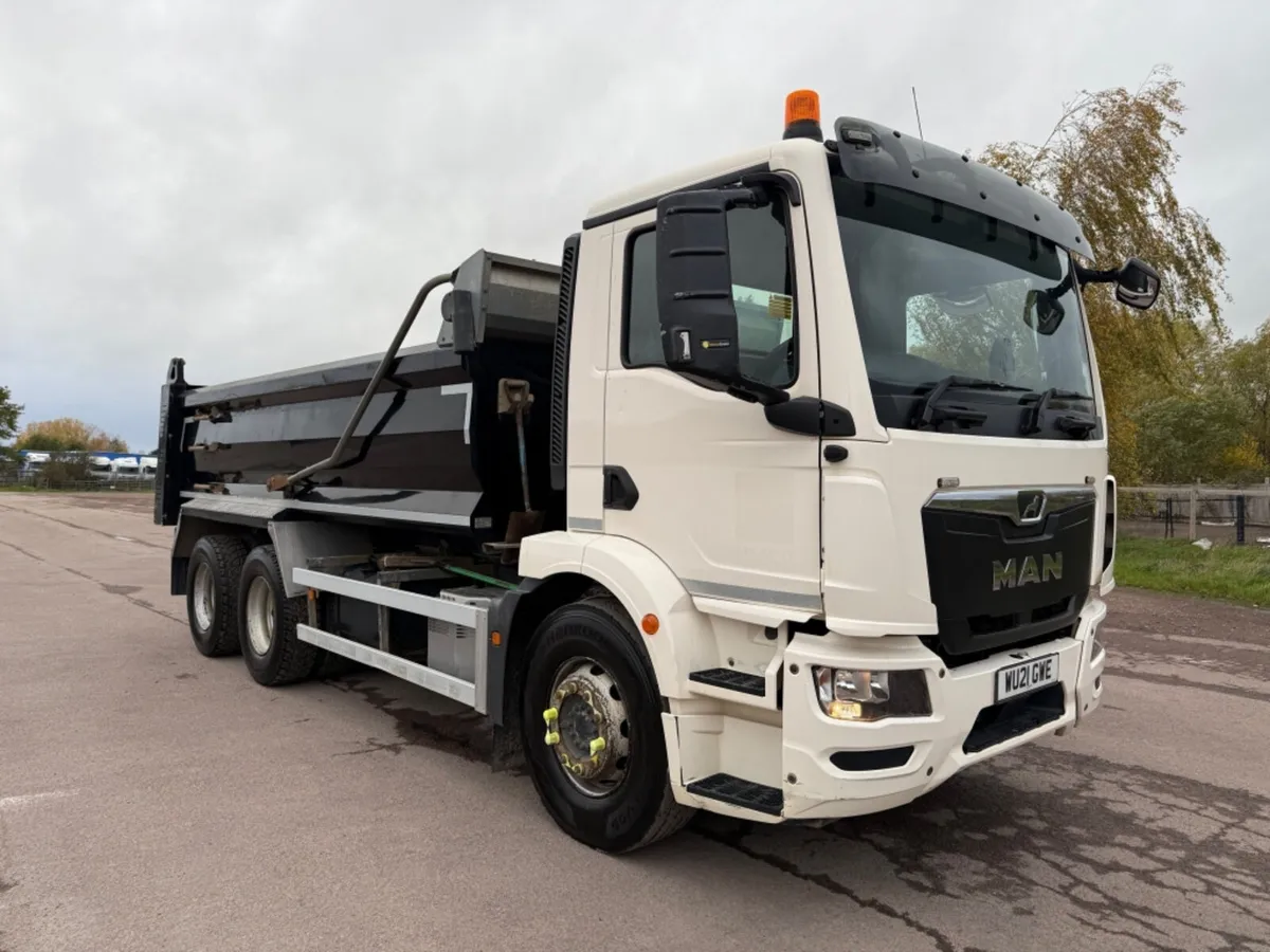 2021 MAN TGS 26.320 - Image 1