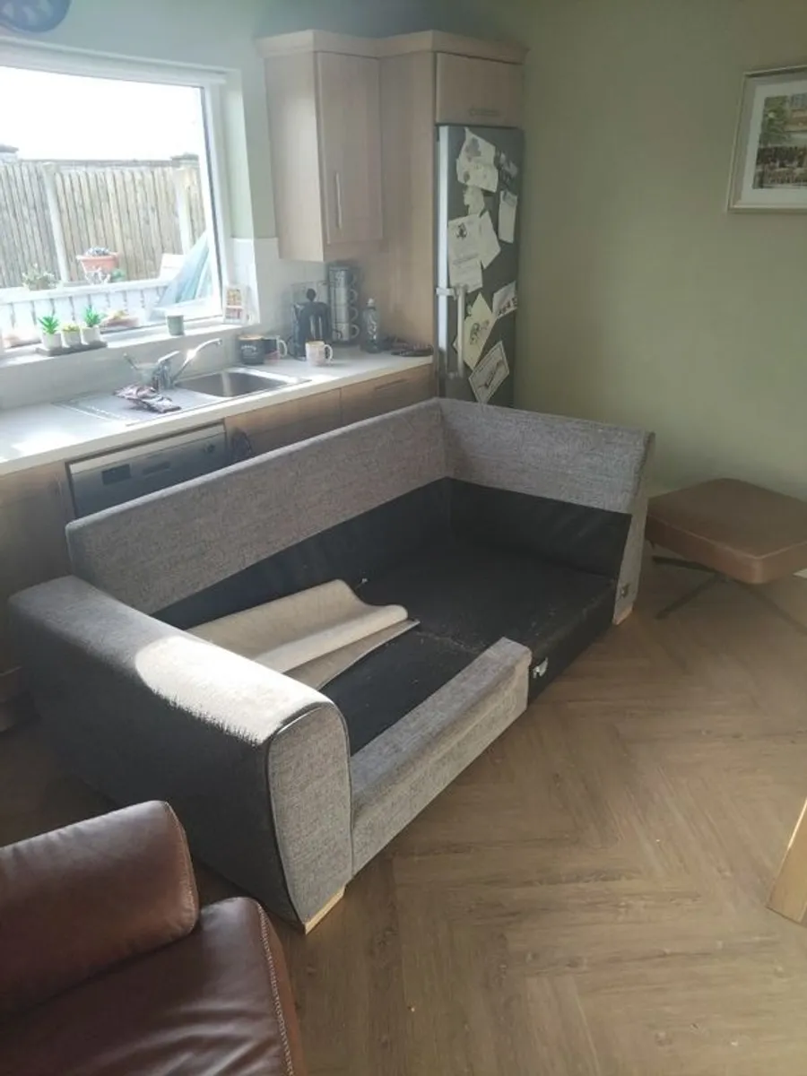 corner sofa. - Image 1