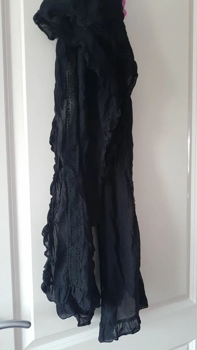 Large black scarf h &m - Image 2