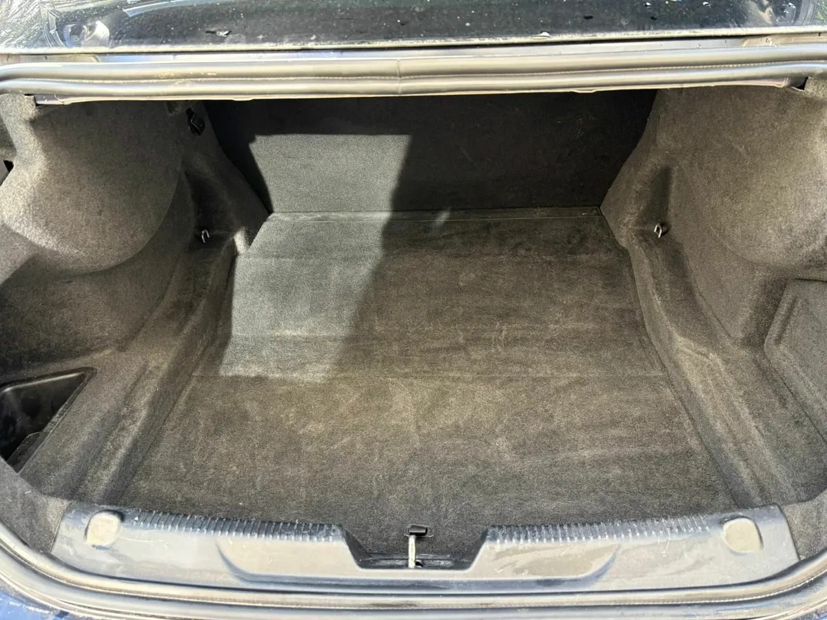 Jaguar XE 2016 (162) - Image 4