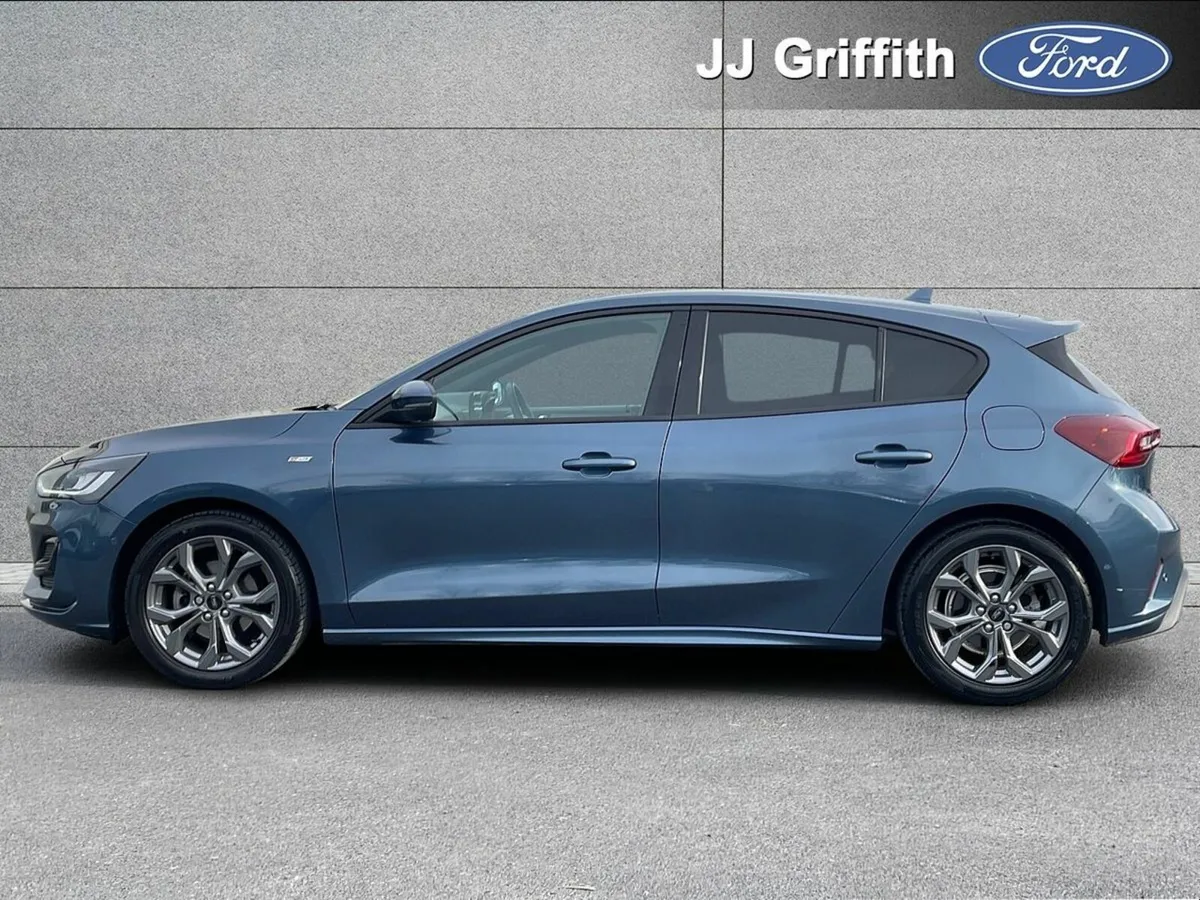 Ford Focus 1.0L EcoBoost 125PS ST-Line Style - Image 3