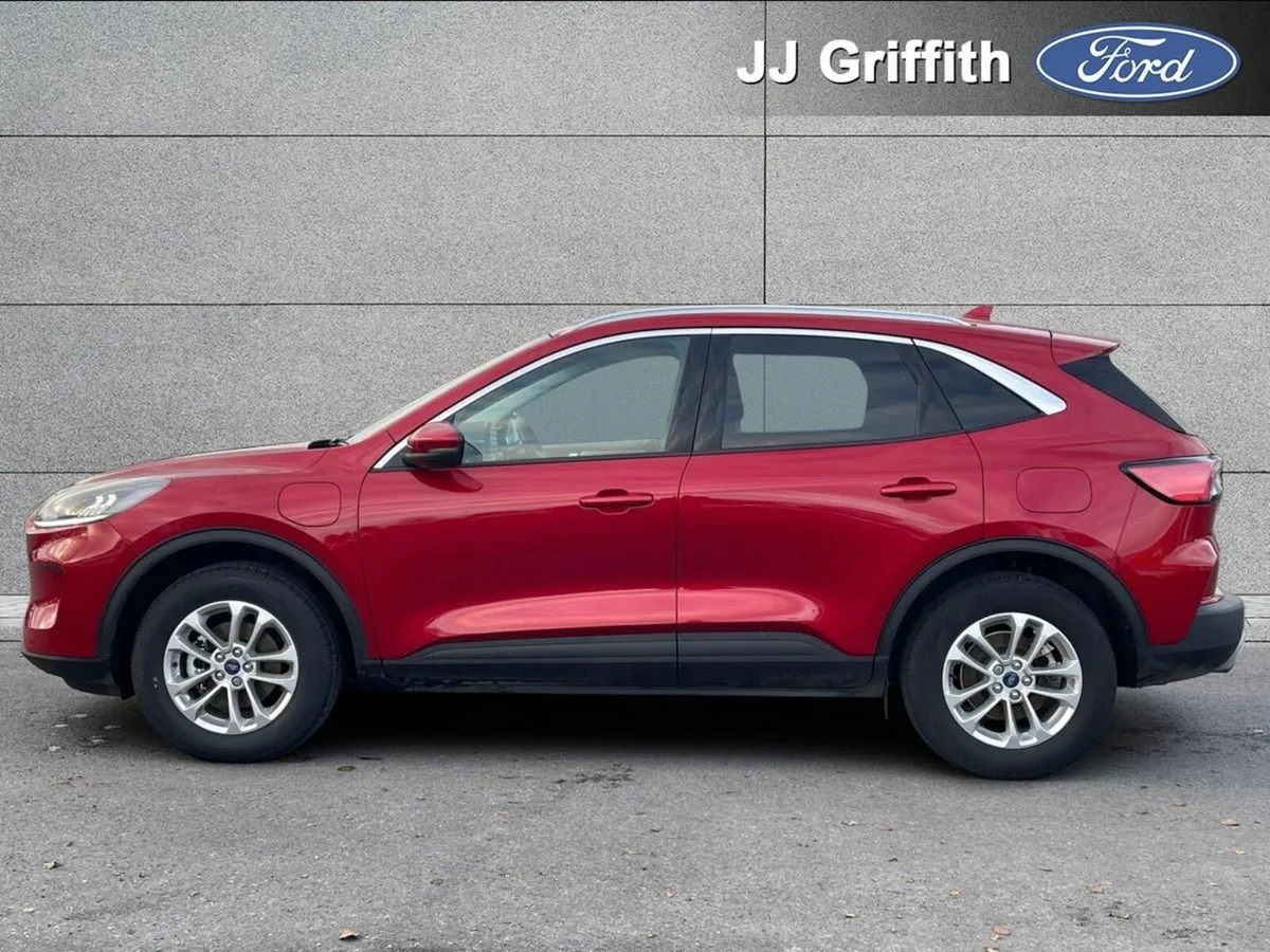 Ford Kuga 2.5 Duratec 225PS PHEV Titanium Auto - Image 3