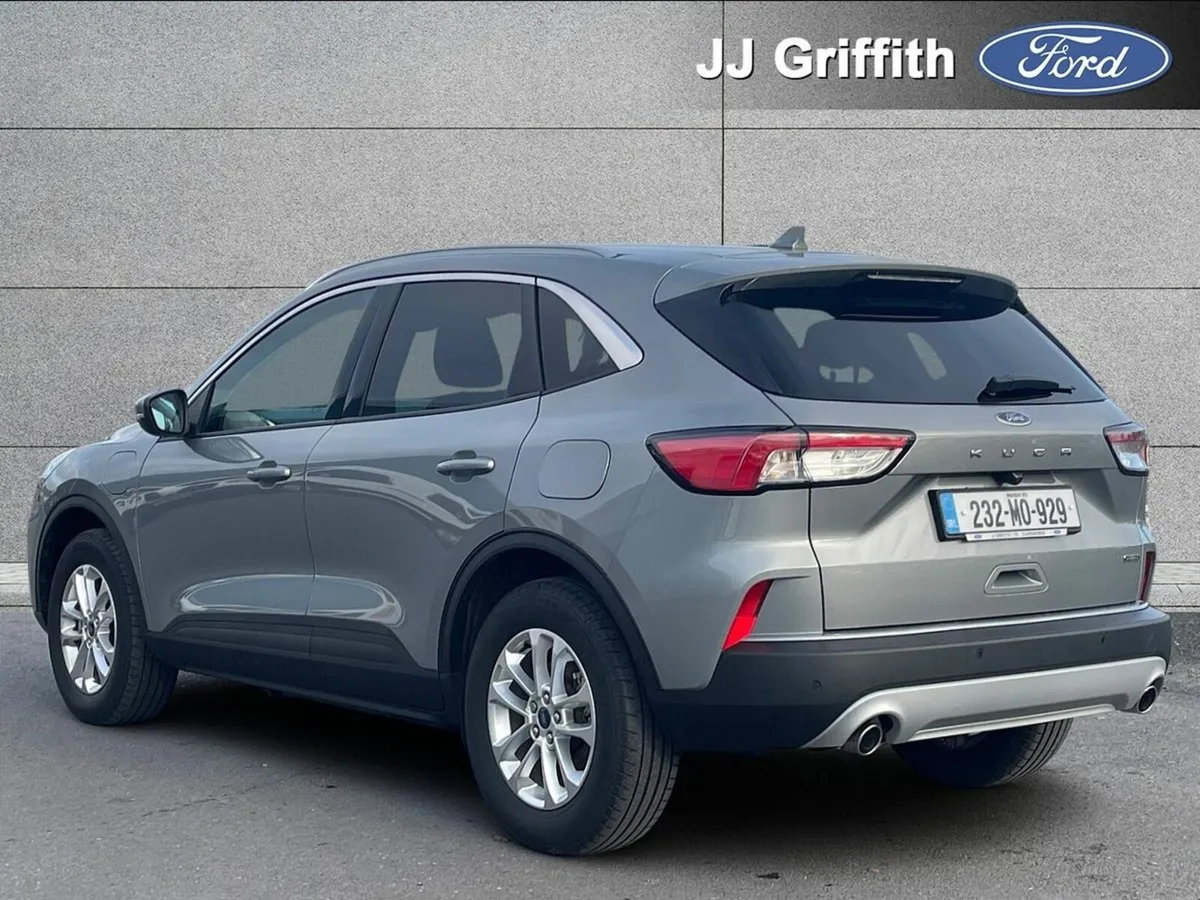 Ford Kuga 2.5 Duratec 225PS PHEV Titanium Auto - Image 3