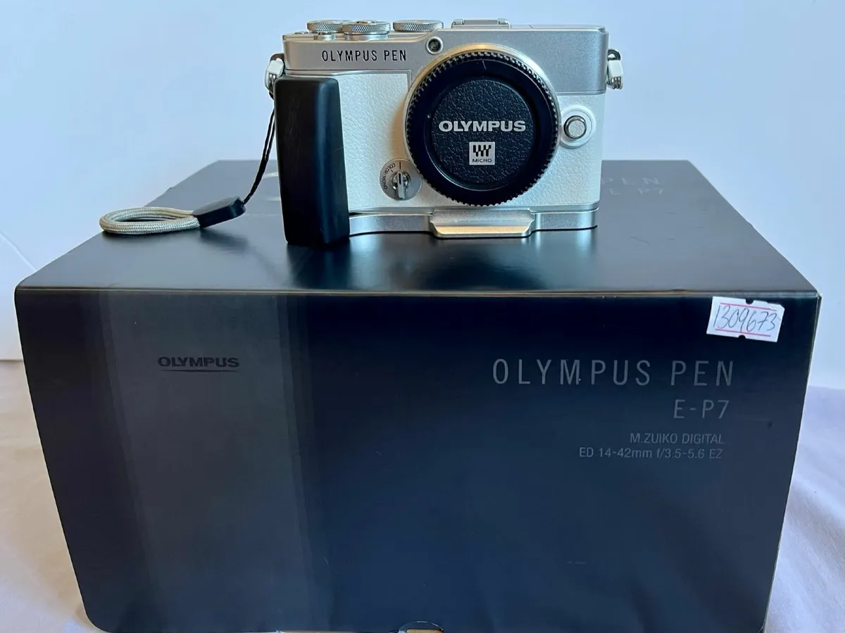 Olympus E-P7 M43 Camera - Image 2