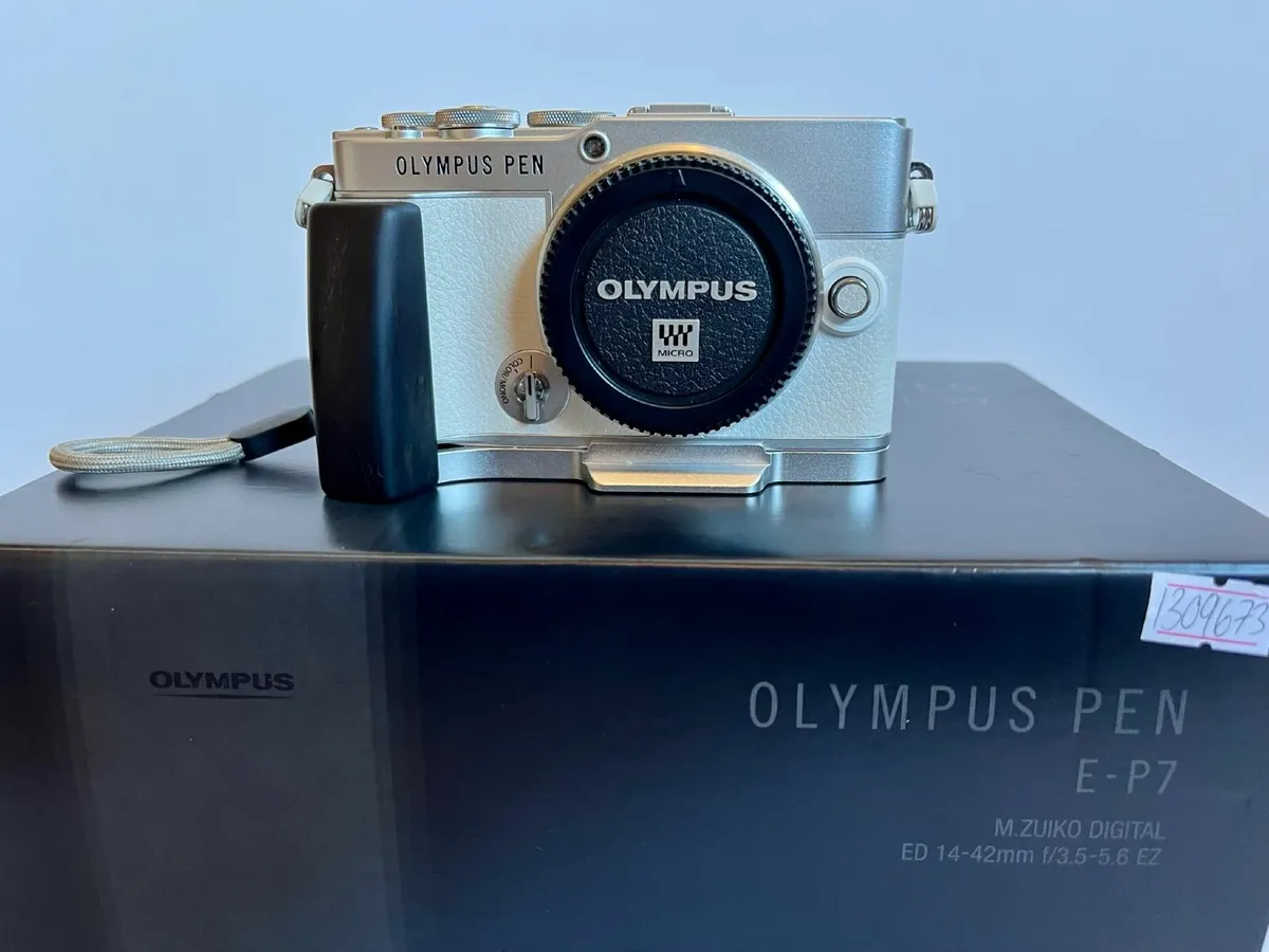 Olympus E-P7 M43 Camera - Image 3