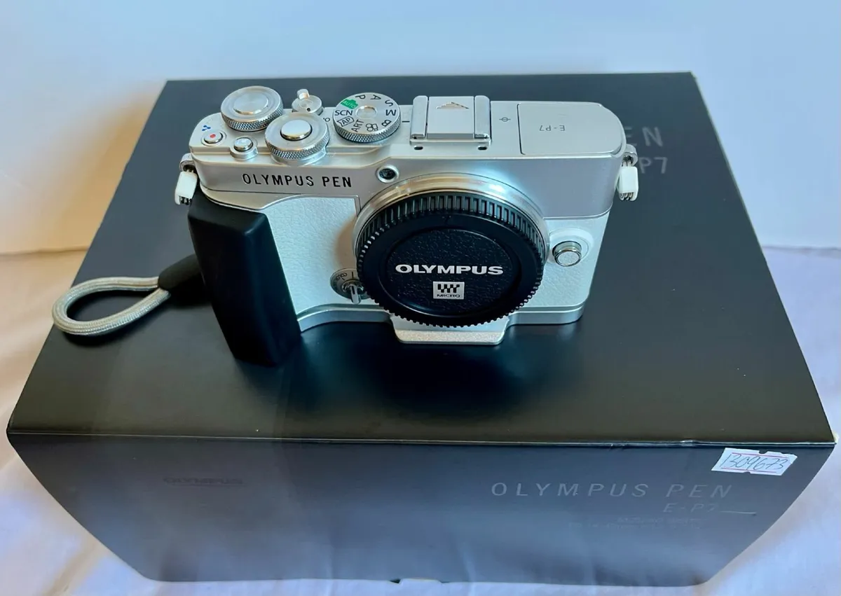 Olympus E-P7 M43 Camera - Image 4