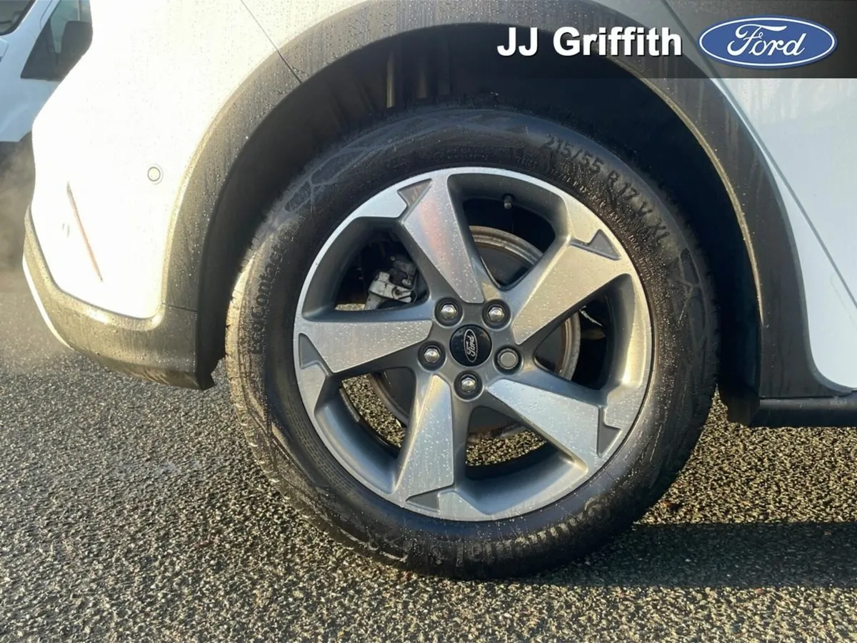 Ford Focus 1.0T EcoBoost Hybrid 125PS Active - Image 2