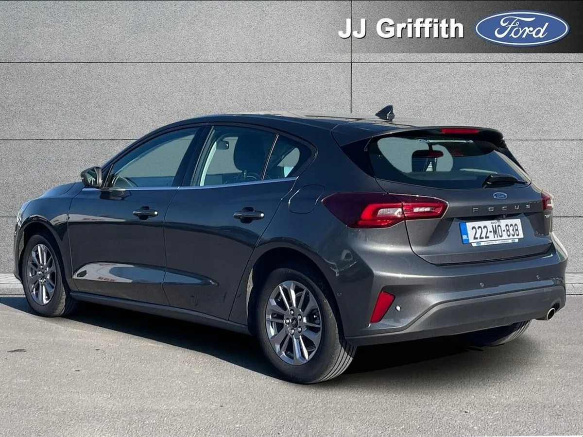 Ford Focus 1.0T EcoBoost Hybrid 125PS Titanium Aut - Image 2