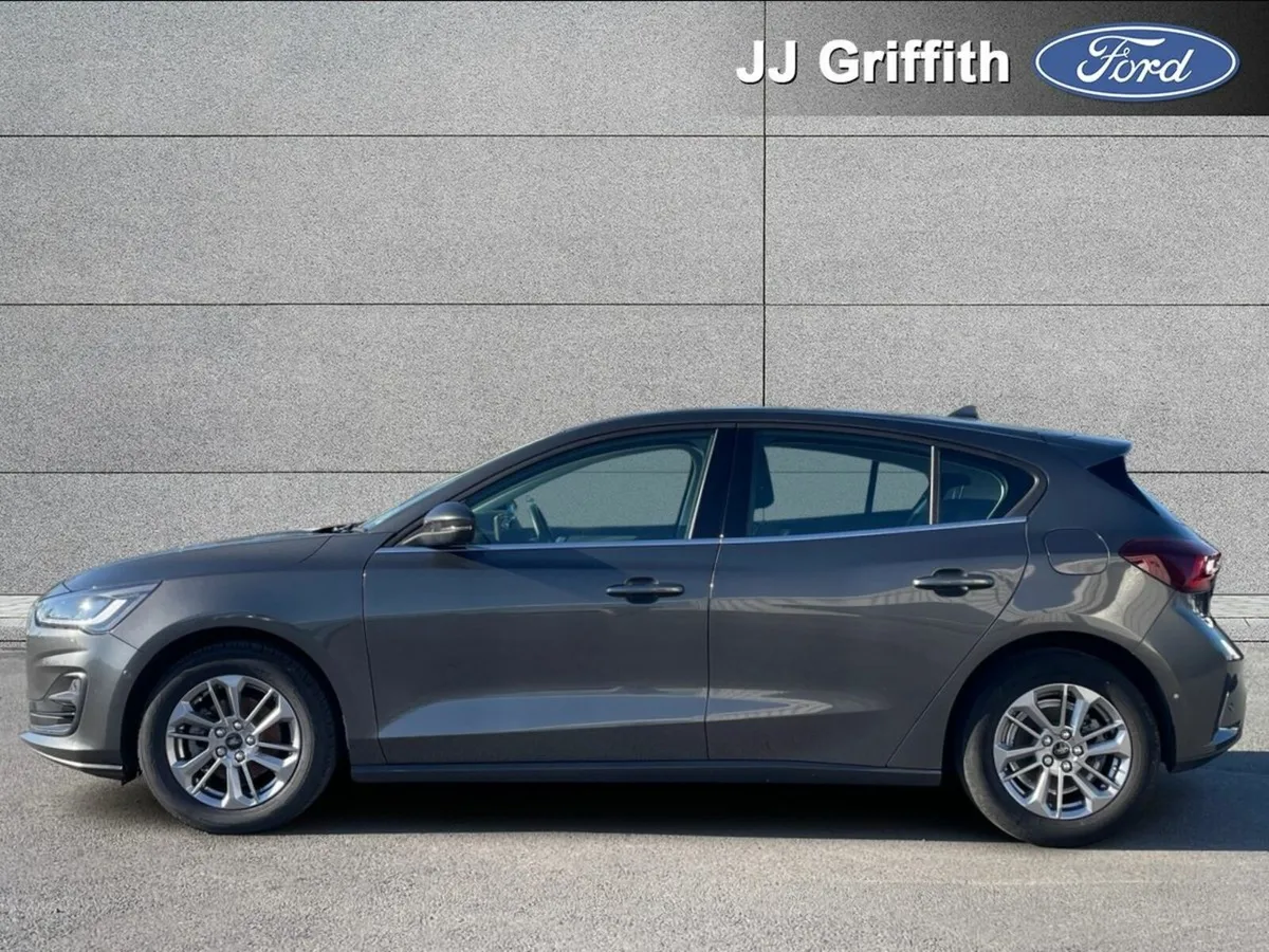 Ford Focus 1.0T EcoBoost Hybrid 125PS Titanium Aut - Image 3