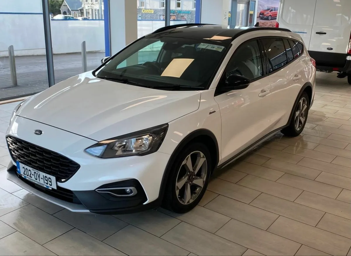 Ford Focus 1.0 Ecoboost 125PS Titanium - Image 1