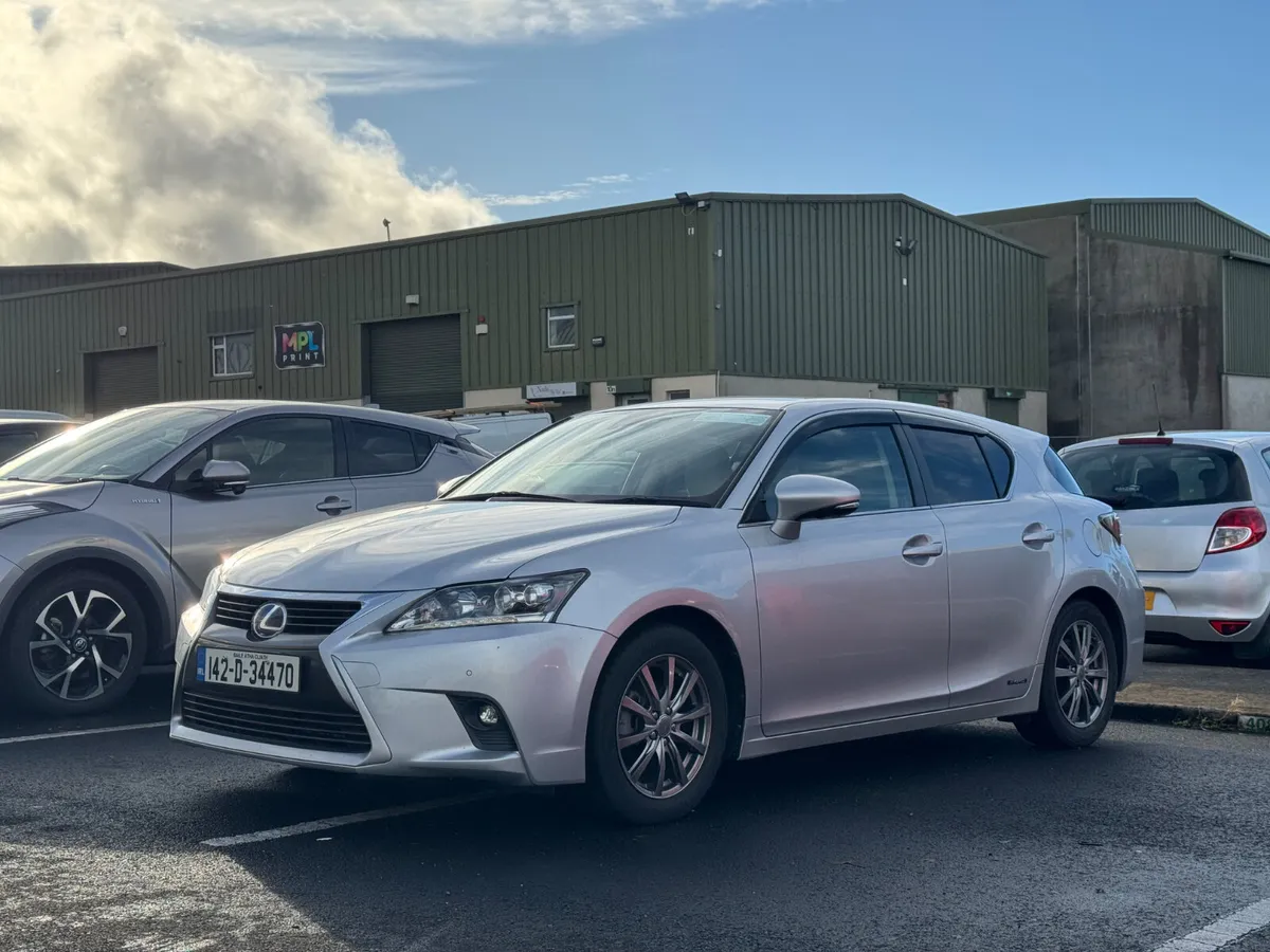 Lexus CT 2014 - Image 1