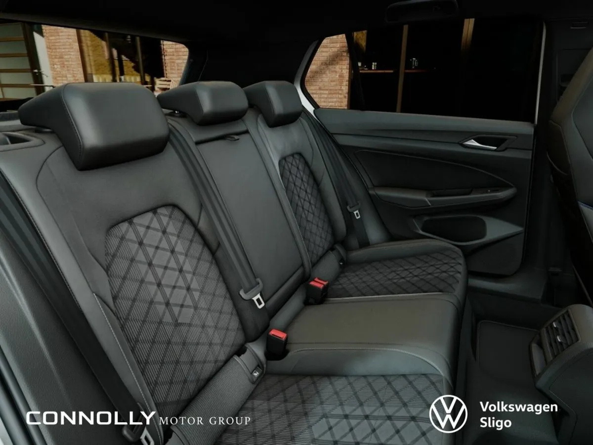 Volkswagen Golf RLINE 1.5TSI MHEV 116HP - Image 4