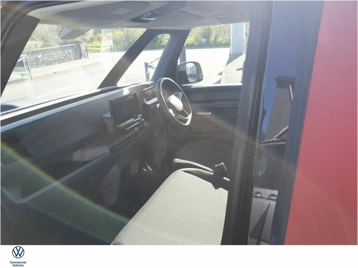 Volkswagen ID.Buzz Cargo *** €689 p/m *** Executiv - Image 4
