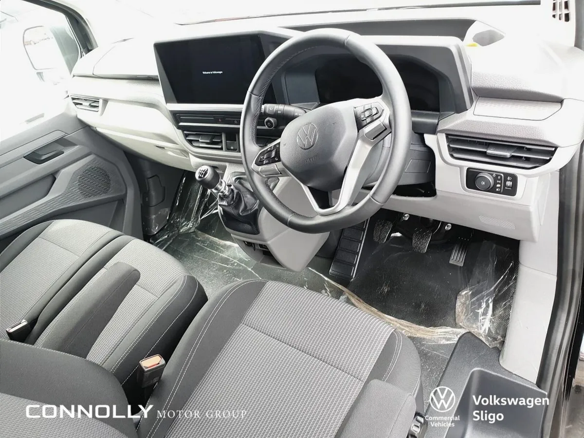 Volkswagen Transporter *** €485 P/M *** SWB 150 bh - Image 2