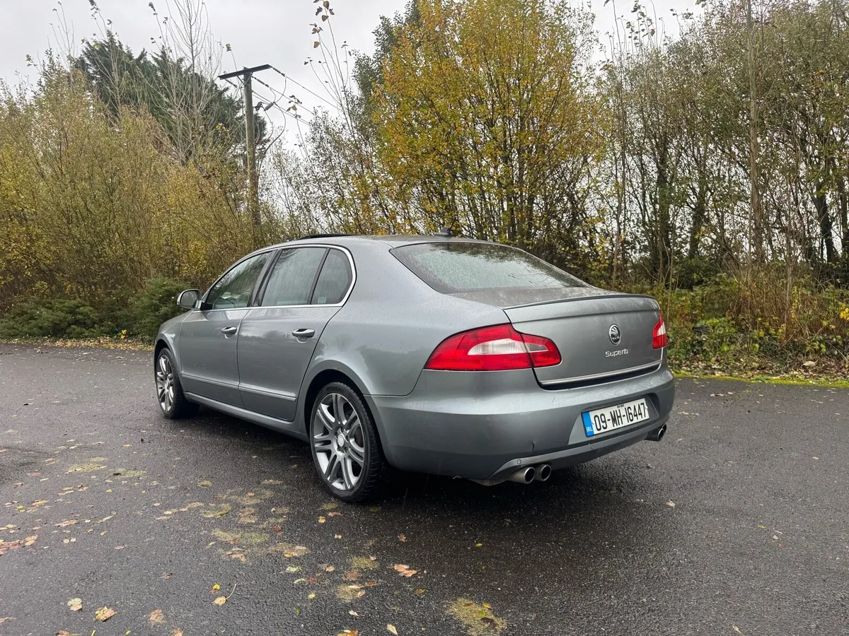 2009 Skoda Superb Elegance *sunroof* 2999 - Image 2