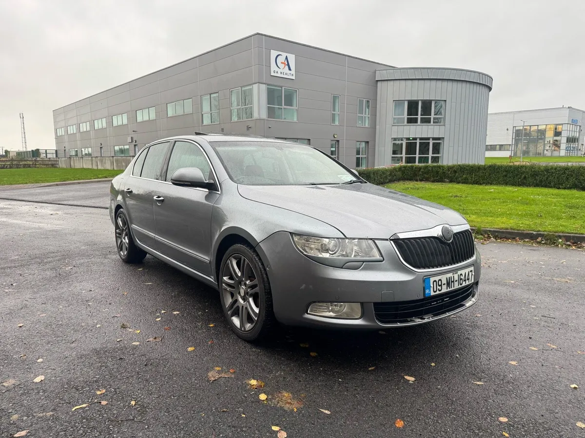 2009 Skoda Superb Elegance *sunroof* 2999 - Image 3