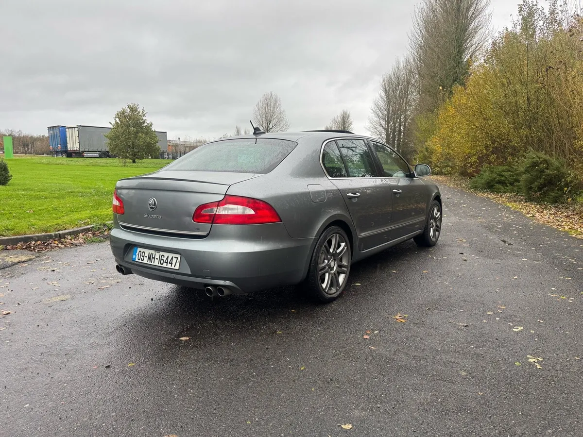2009 Skoda Superb Elegance *sunroof* 2999 - Image 4