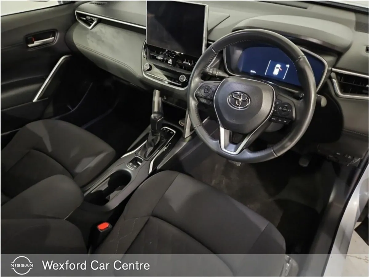 Toyota Corolla Cross 1.8 Hybrid Luna - Image 3