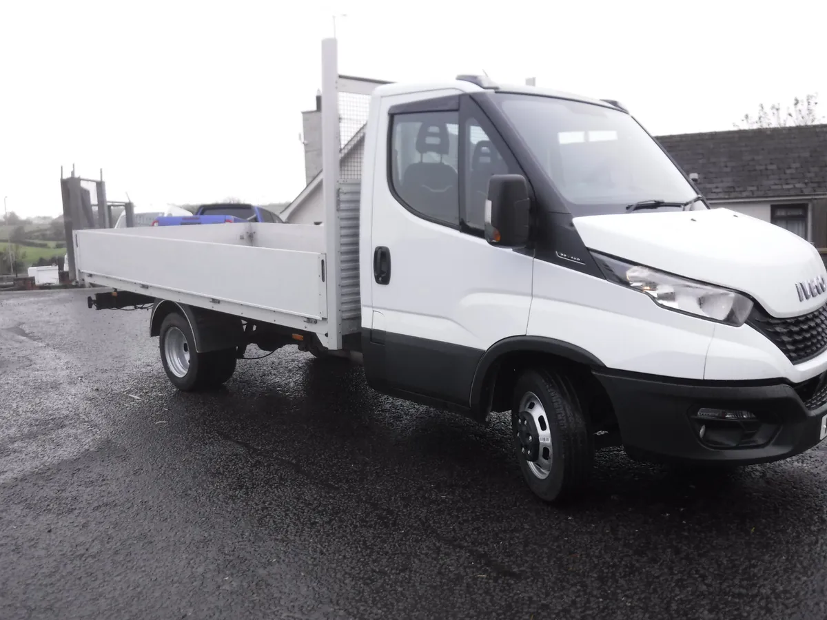 Iveco Daily 2021 13ft 6"Dropside 59966 miles. - Image 2