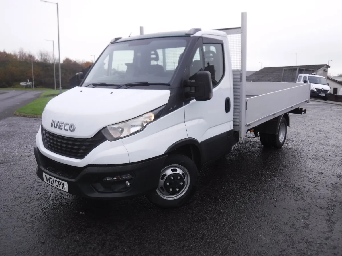 Iveco Daily 2021 13ft 6"Dropside 59966 miles. - Image 1