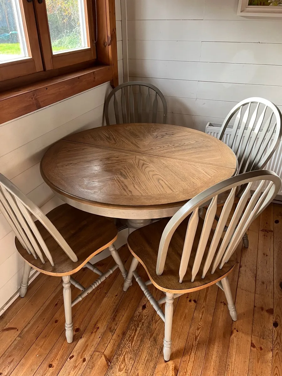 Extendable Round Wooden Table and 4 Chairs - Image 1