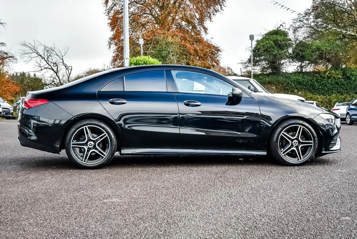 Mercedes-Benz CLA 180 AMG Night Pack Automatic - Image 4