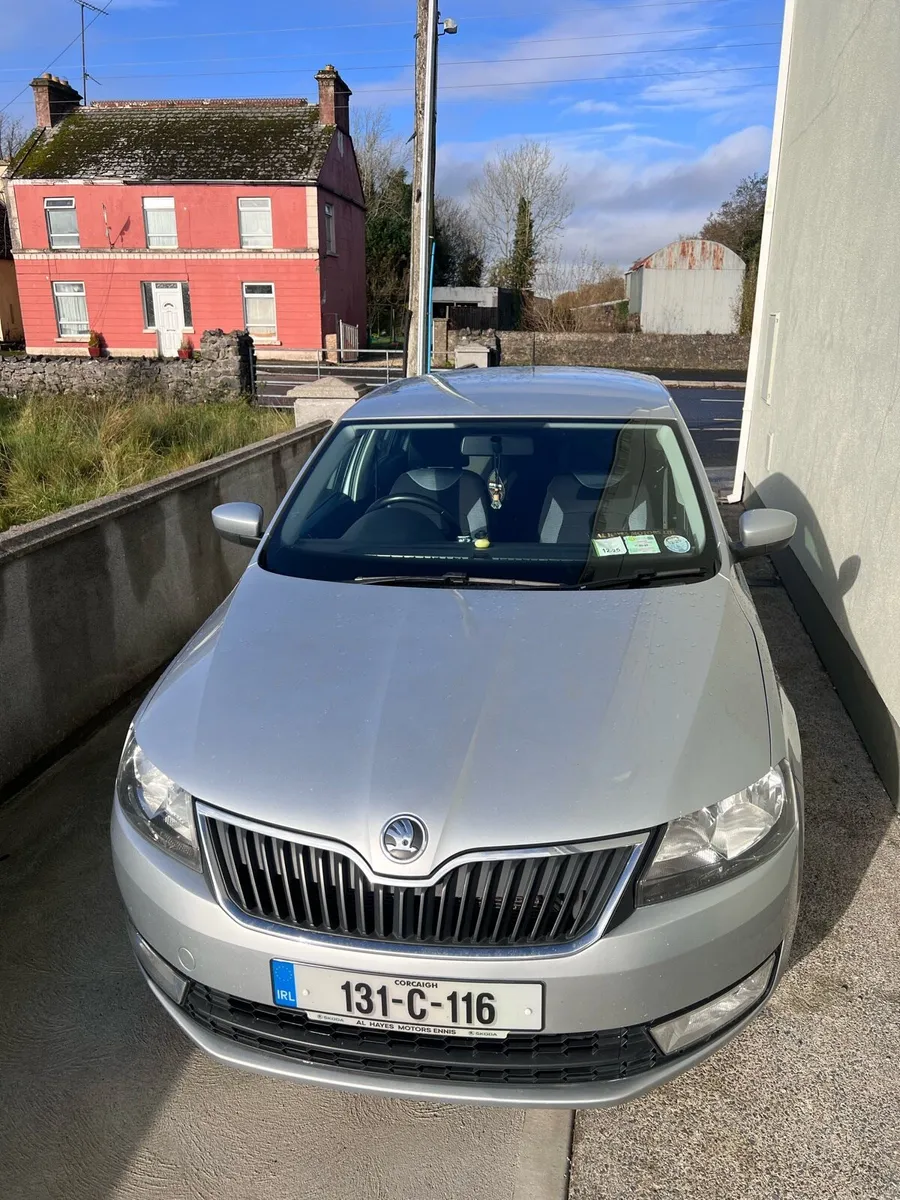 Skoda Rapid - Image 2