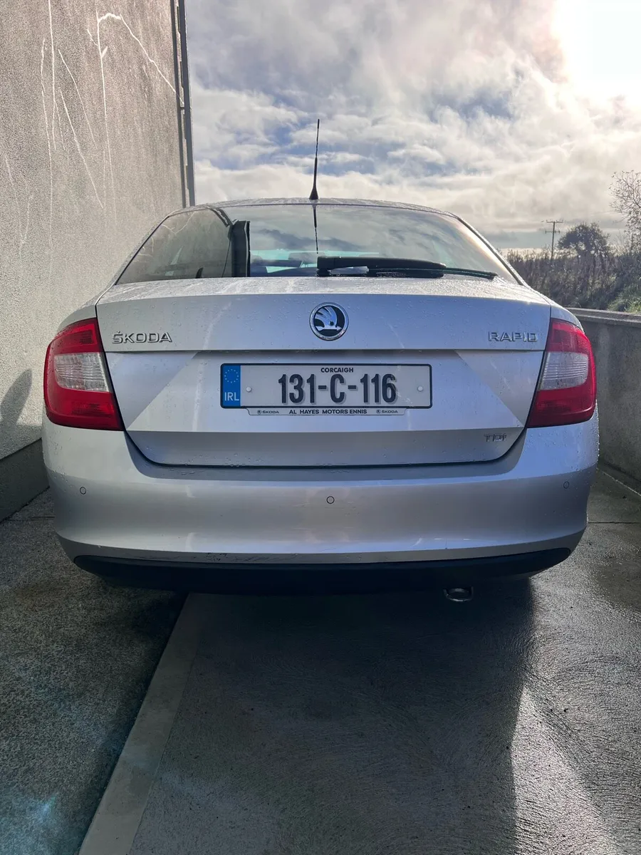 Skoda Rapid - Image 4