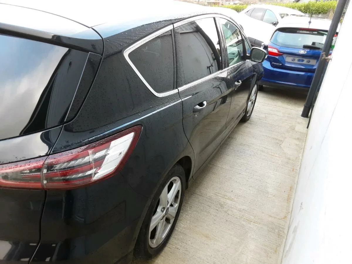 2016 ford smax for breaking - Image 1