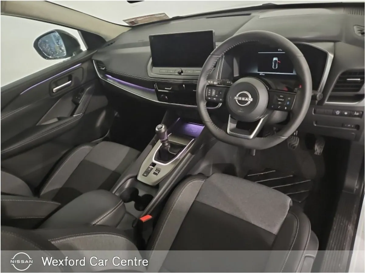 Nissan Qashqai 1.3 PET MILD HYBRID SV PREMIUM - Image 3