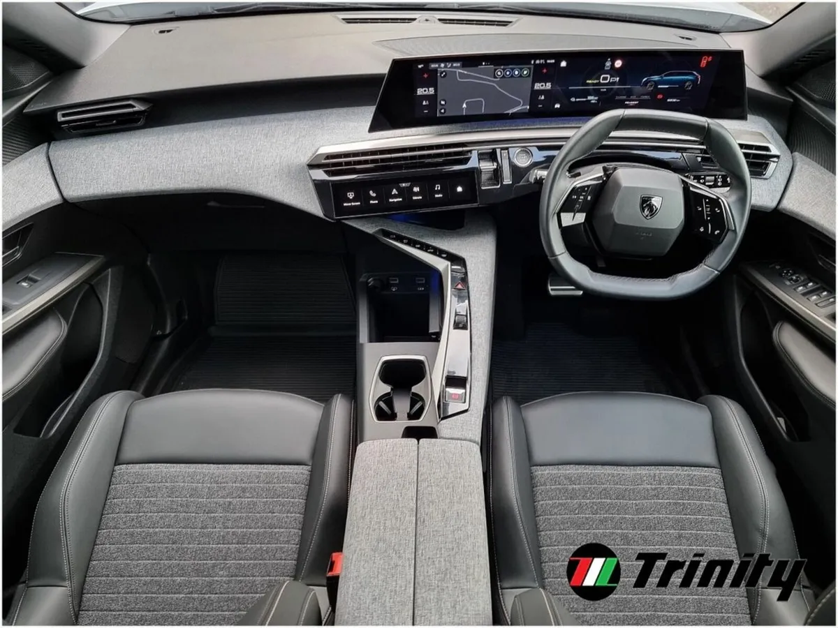 Peugeot 5008 ** eALLURE ** BEV 73Kwh 210HP ** TRIN - Image 2