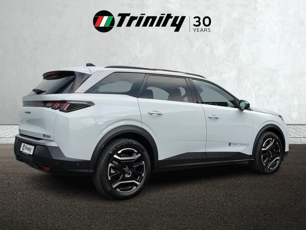 Peugeot 5008 ** eALLURE ** BEV 73Kwh 210HP ** TRIN - Image 3