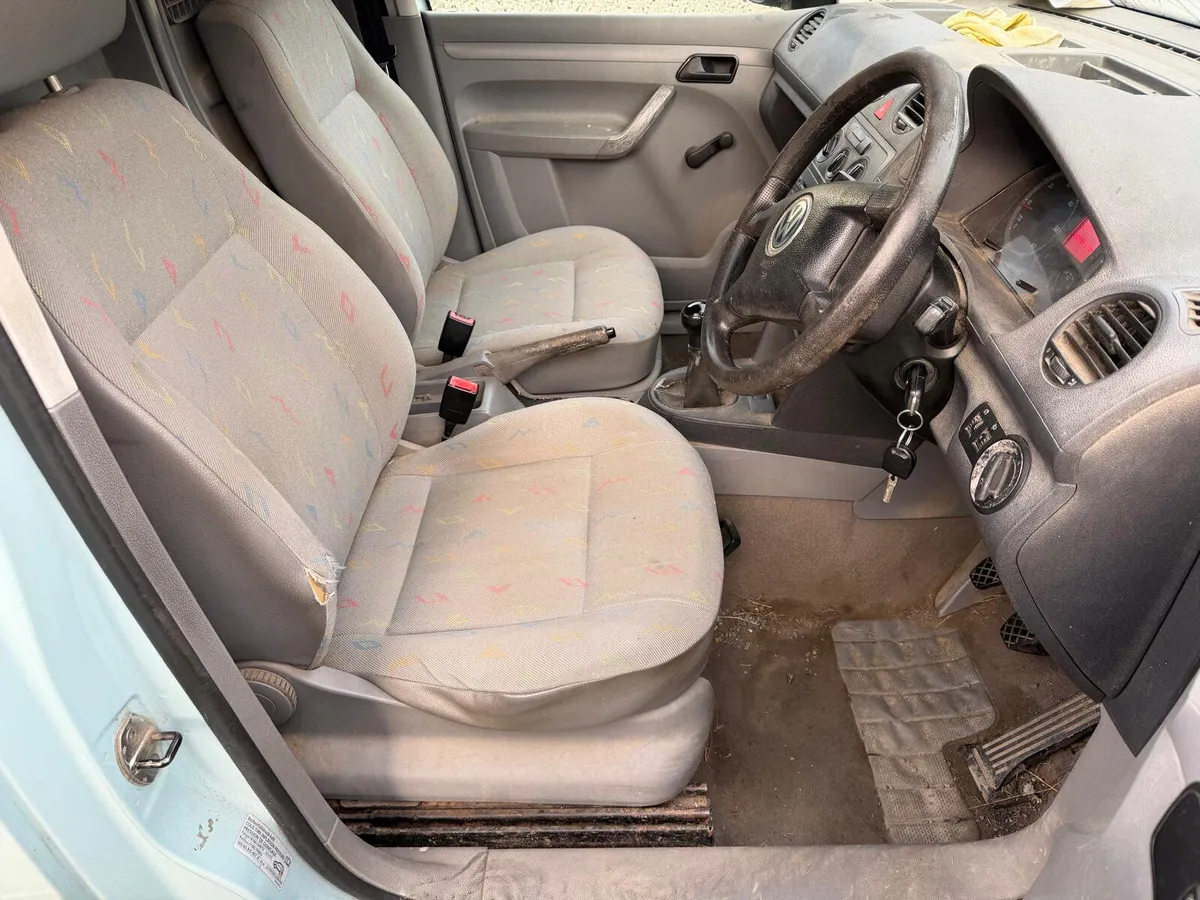 Volkswagen Caddy 2005 📞 085 2697260 - Image 3