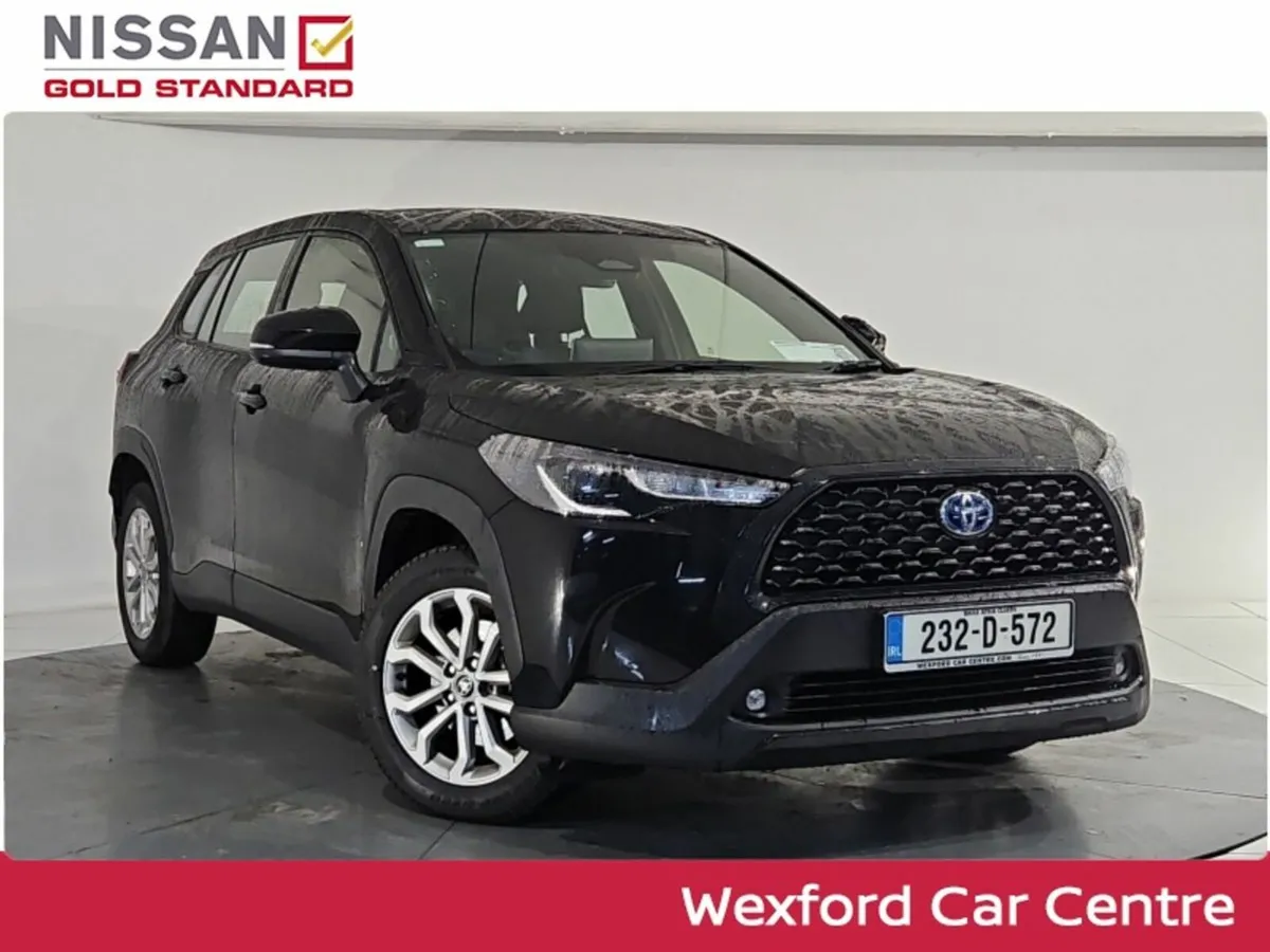 Toyota Corolla Cross 1.8 Hybrid Luna Auto STOCK CL - Image 1