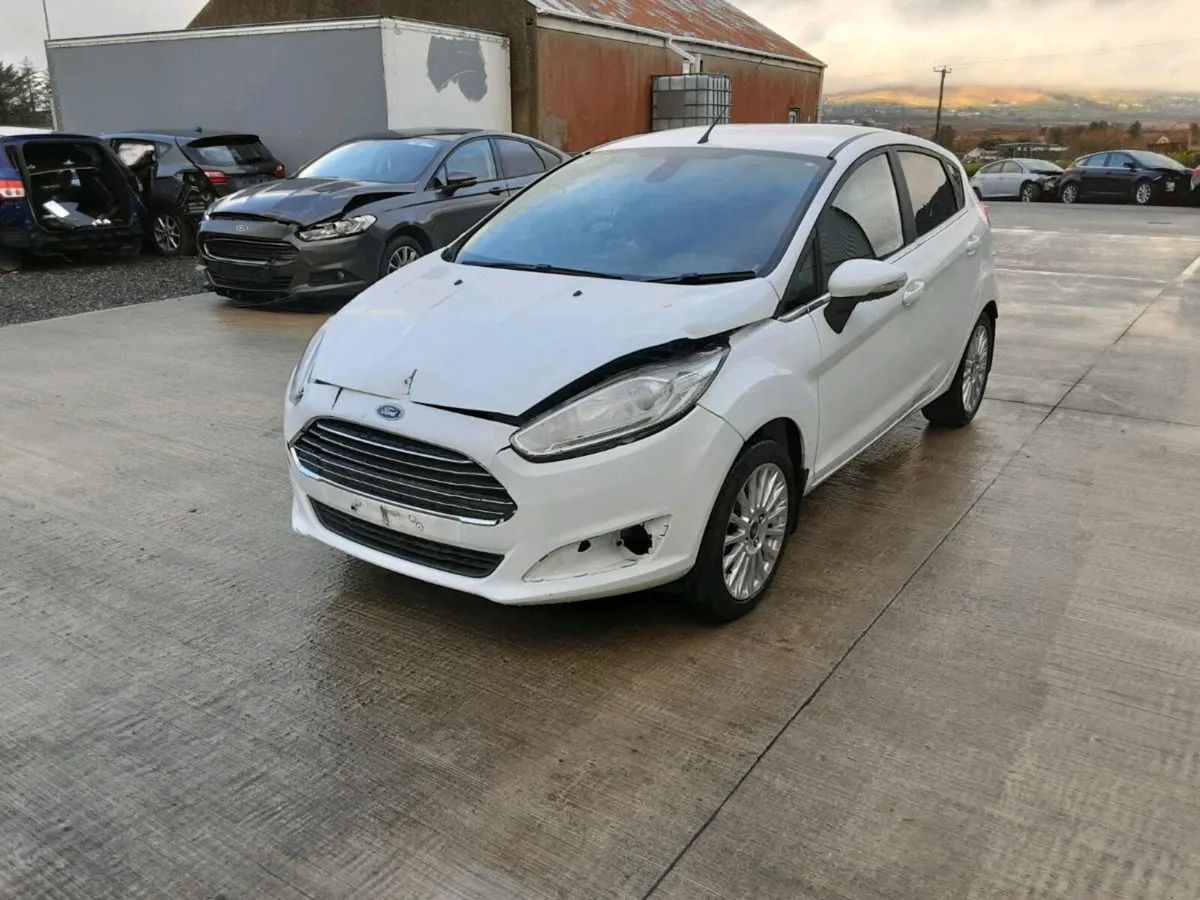 2016 ford fiesta for breaking - Image 2