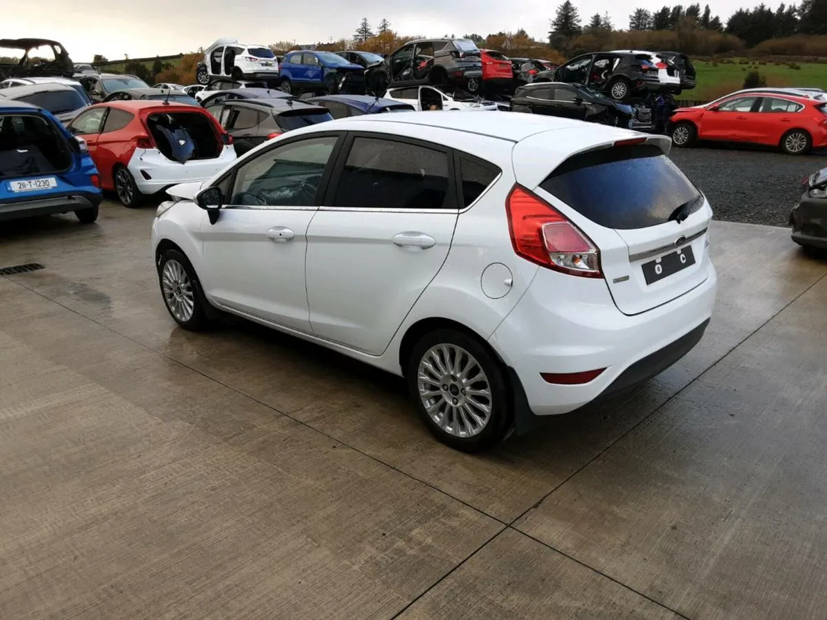 2016 ford fiesta for breaking - Image 3
