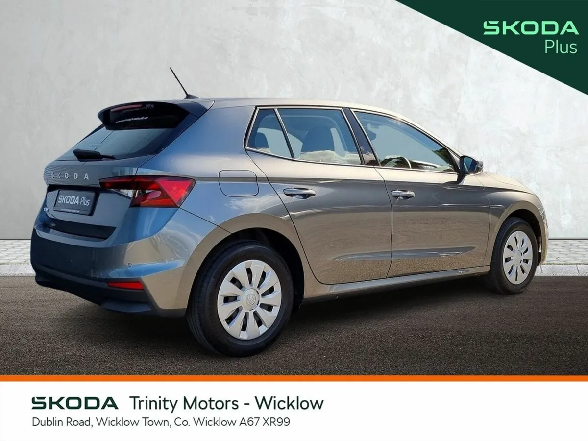 Skoda Fabia ** BEST VALUE ** ESSENCE ** 1.0MPI 80H - Image 3