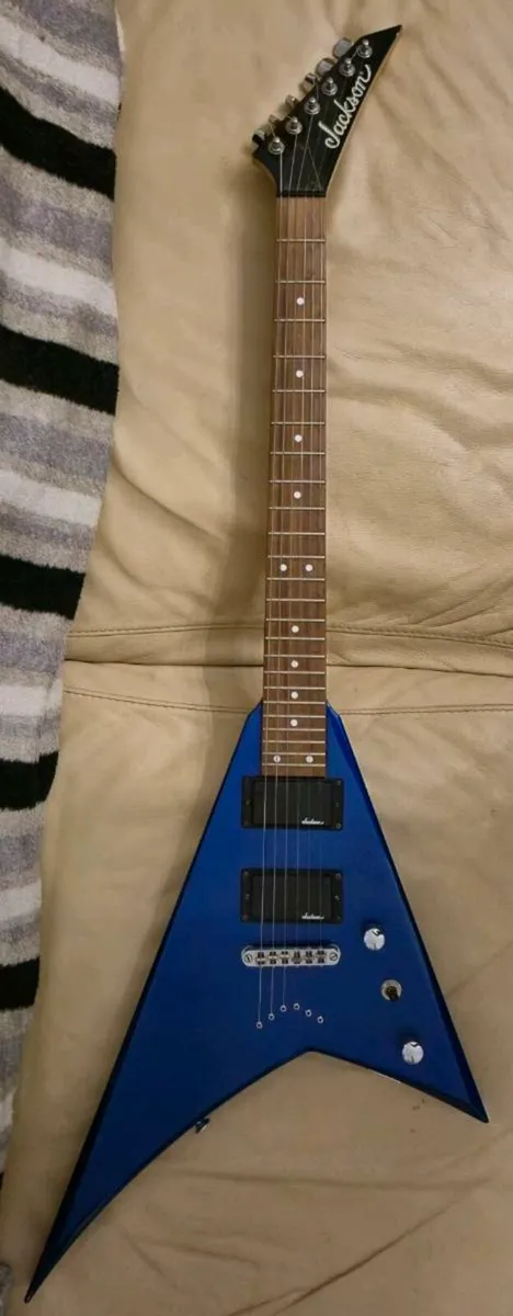 Jackson JS30RR electric guitar - Image 2