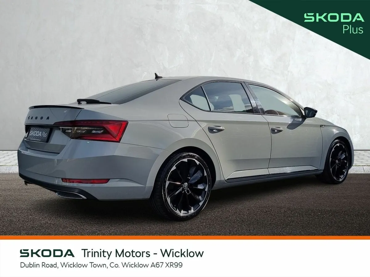 Skoda Superb ** BEST VALUE ** SPORTLINE ** 2.0 TDI - Image 3
