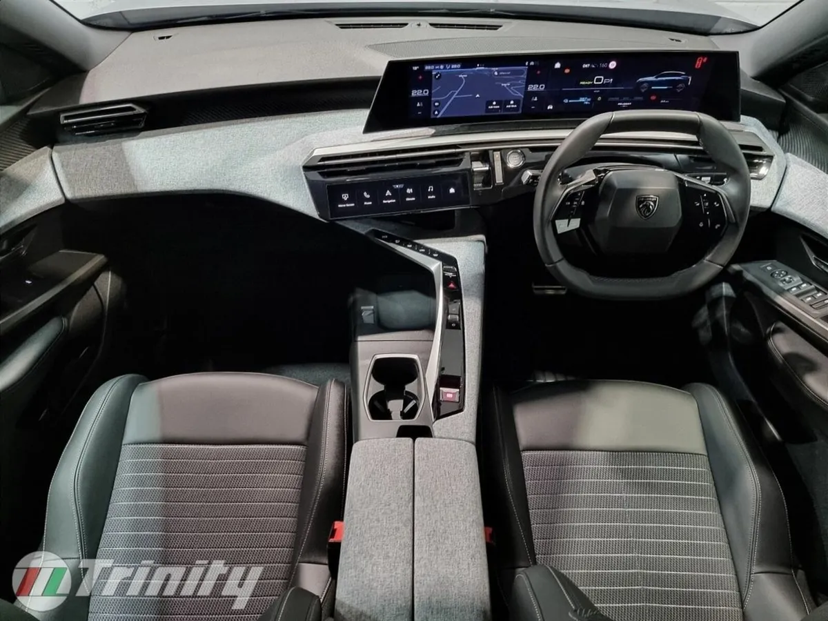 Peugeot 3008 ** 3008 ** eALLURE ** 73KWH ** TRINIT - Image 2