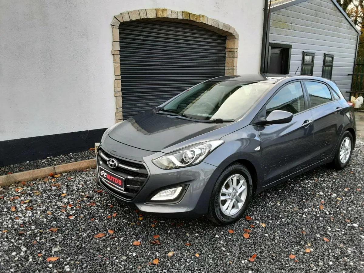 Hyundai i30 1.4 petrol   2016 - Image 1