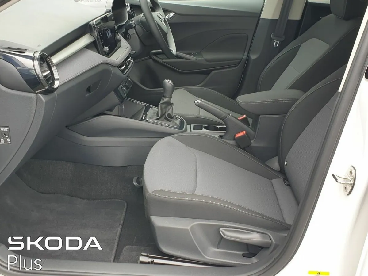 Skoda Fabia ** GREAT VALUE ** SELECTION ** 1.0 TSI - Image 4