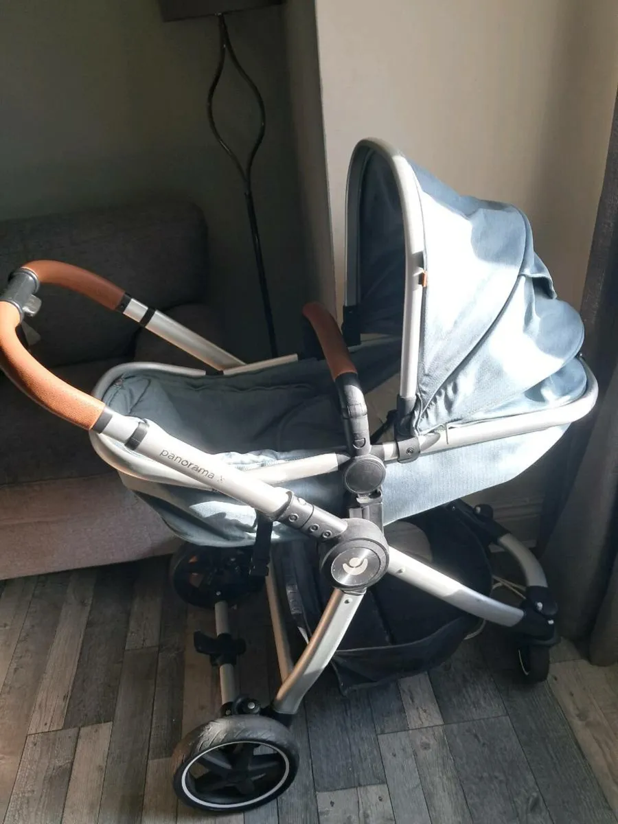 Baby's buggy - Image 1